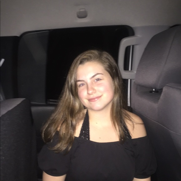 Meet your Posher, Ava - Picture 1 of 1